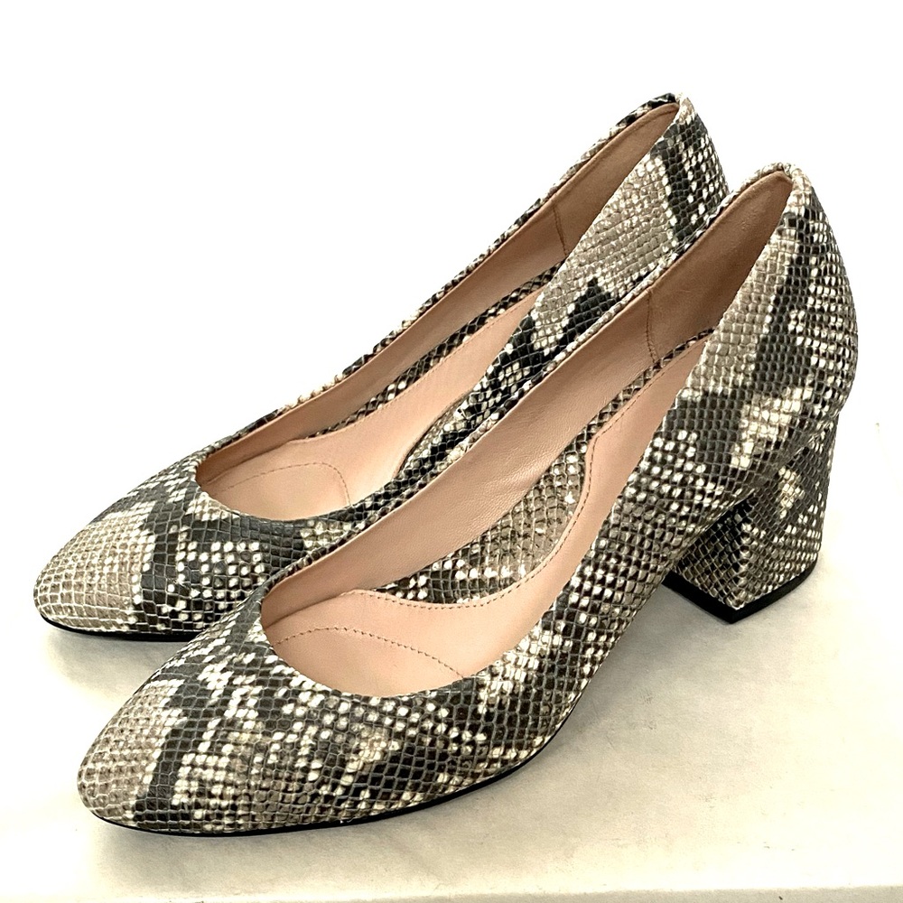 Taryn Rose Rochelle pump